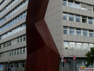ganz schön schräg