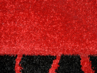 Minimalistisch mit Rot